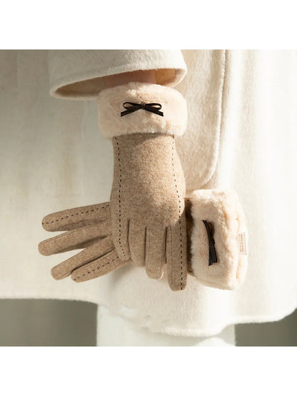 Gloving - Bow Detail Faux Fur Cuff Gloves