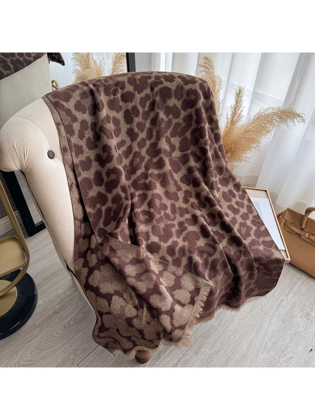 Scarvii - Soft Leopard Print Oversized Scarf