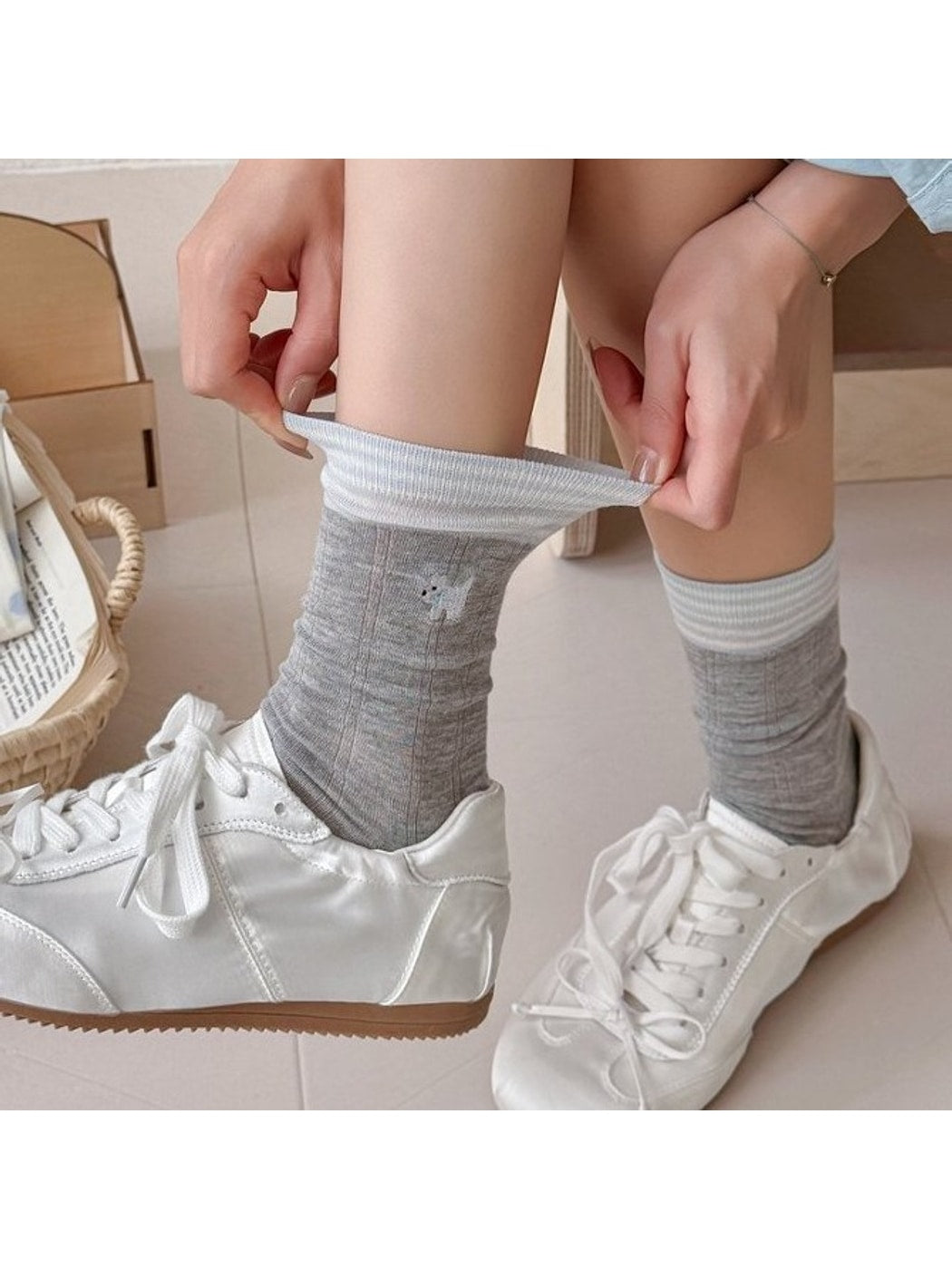 Rufia - Ruffle Trim Bow Detail Women's Crew Socks