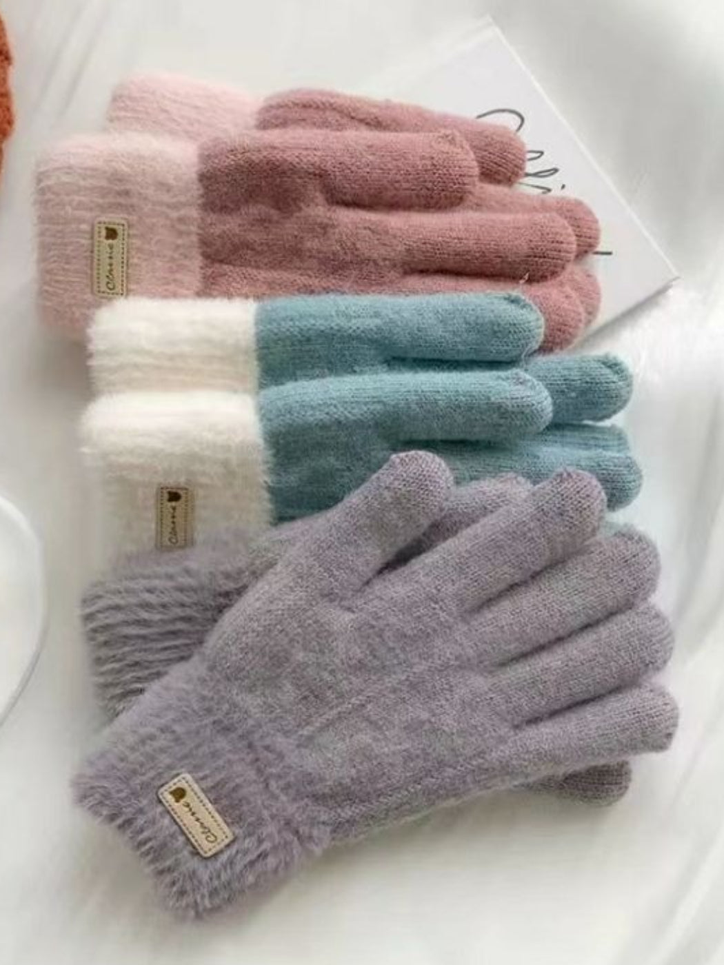 Gloving – Plush Knit Winter Gloves