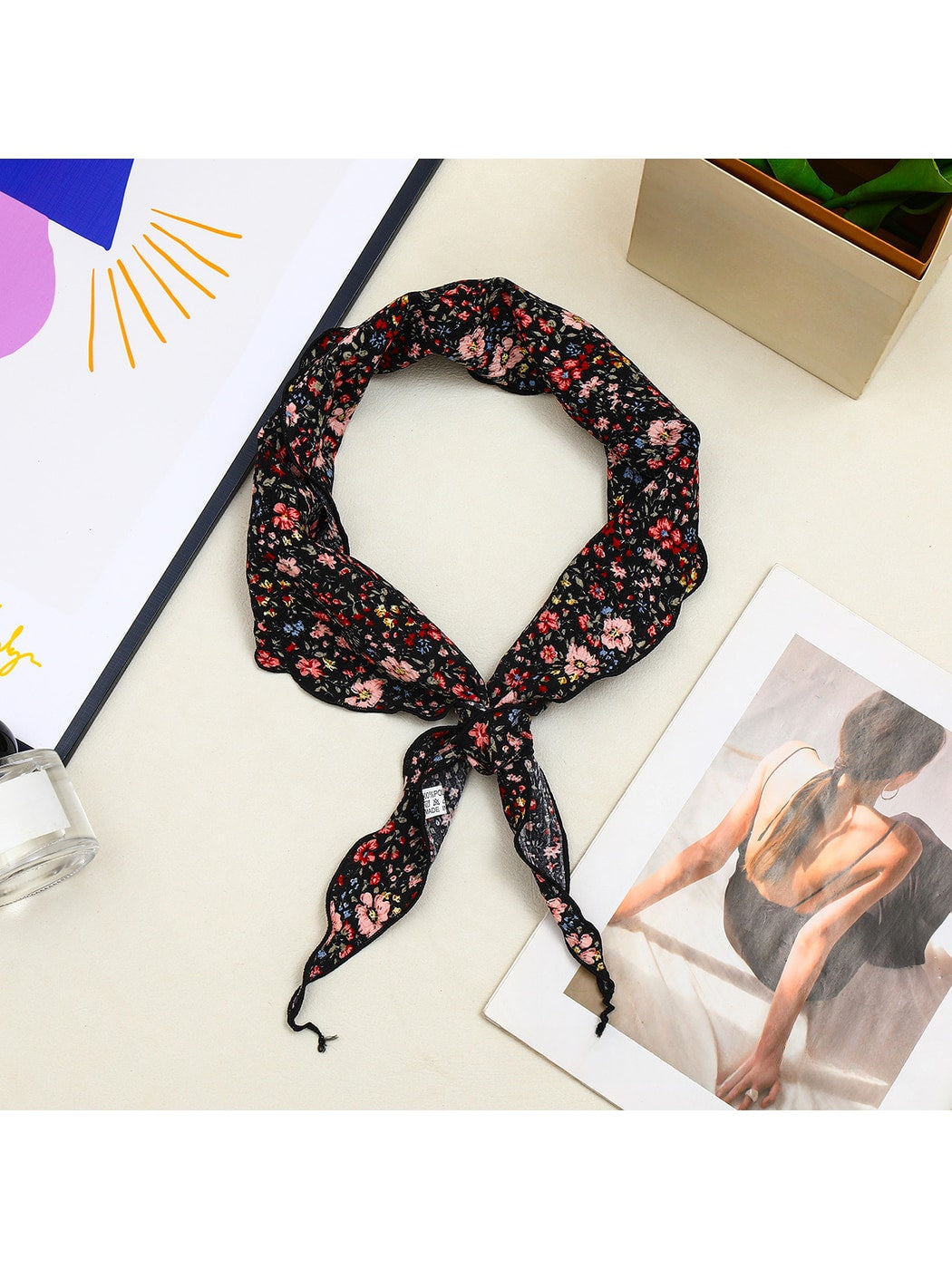 Scarvii - Romantic Floral Ruffled Triangle Bandana