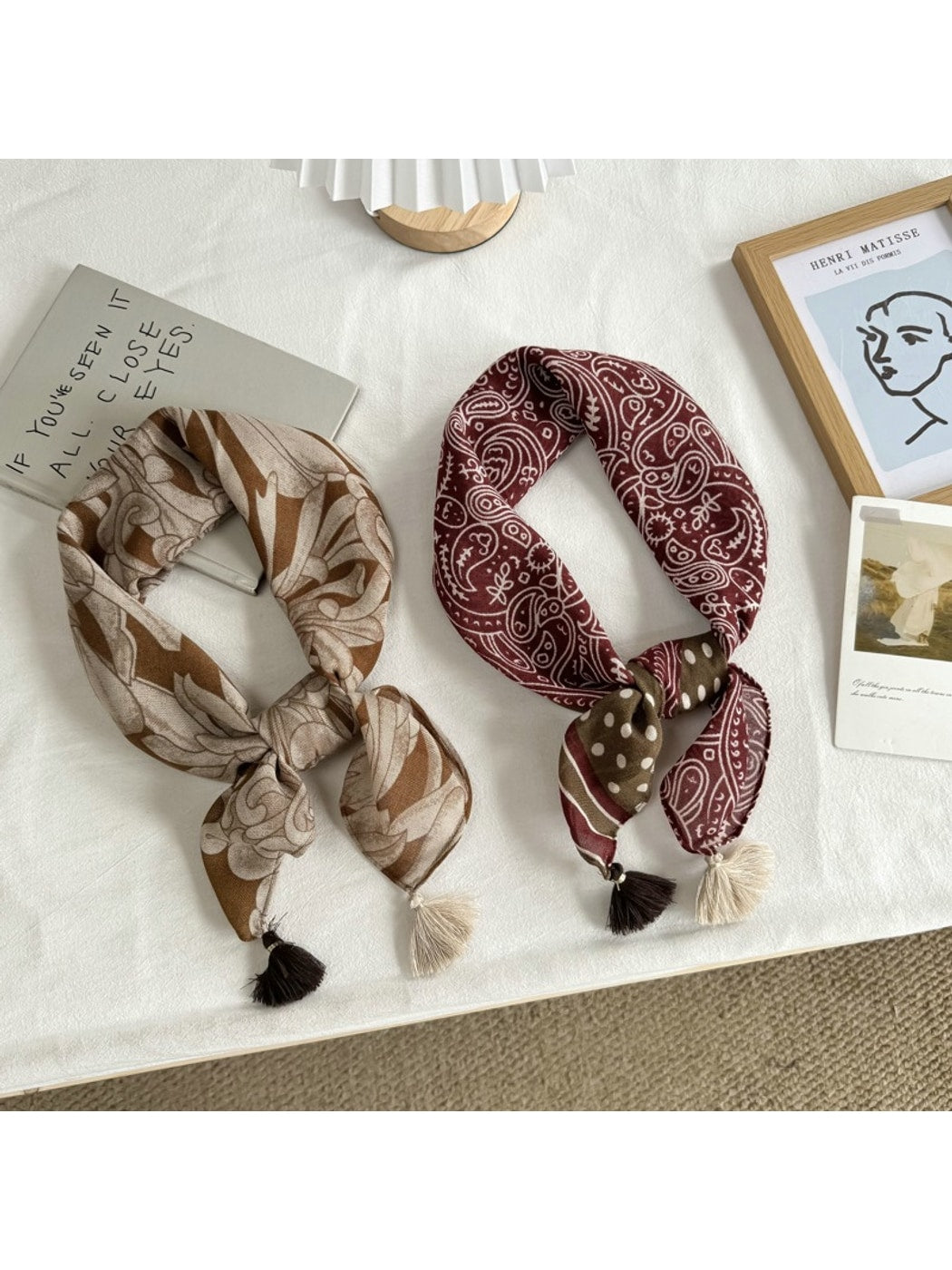 Scarvii - Printed Simple Style Square Neck Scarf