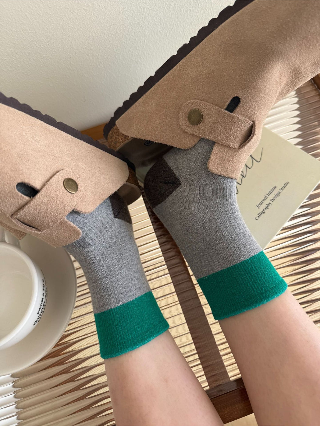 Rufia - Two Tone Ribbed Colorblock Crew Socks