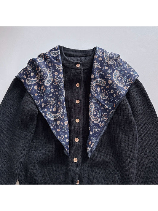 Scarvii - Retro Paisley Pattern Square Scarf