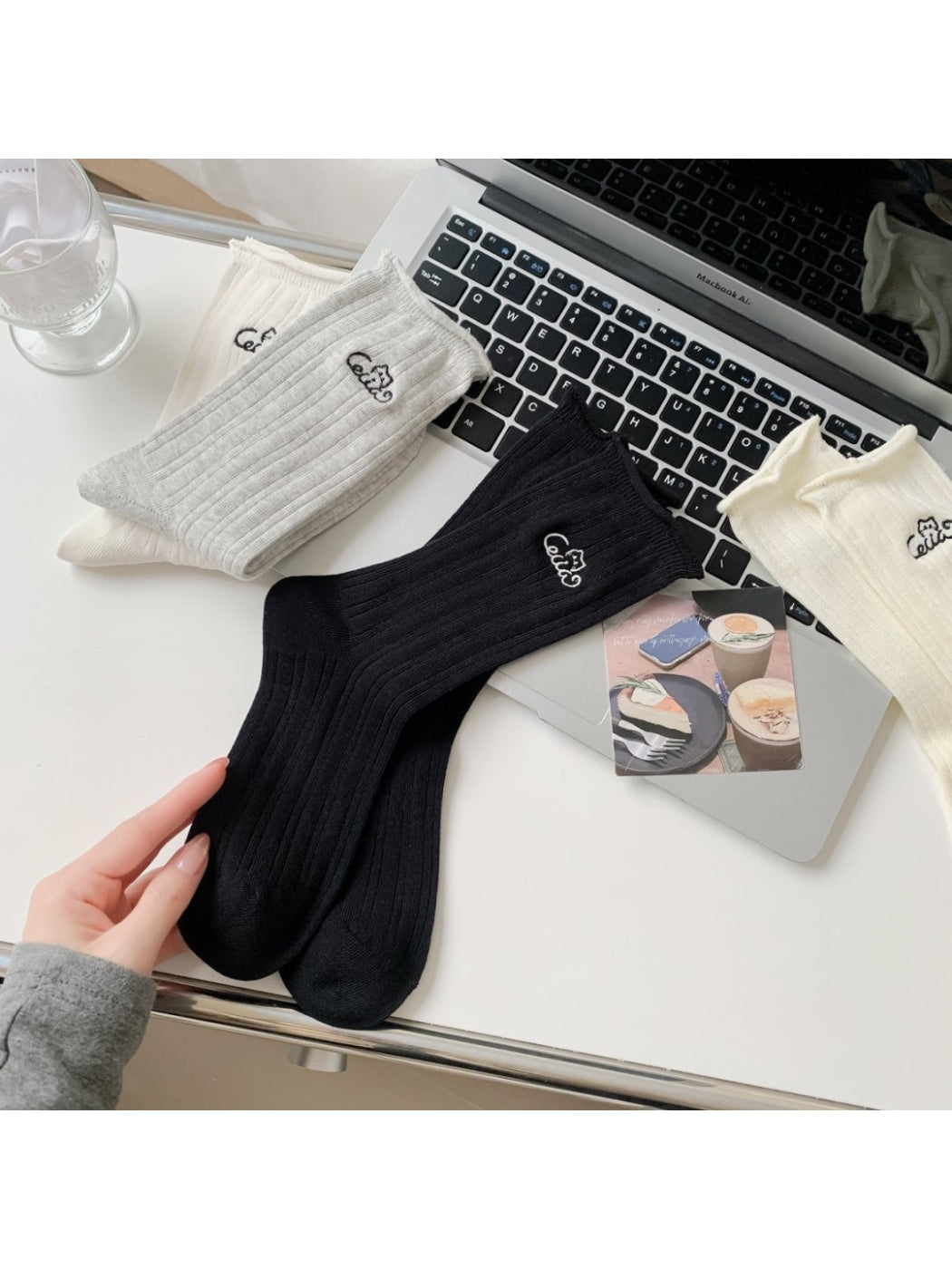 Rufia - Cute Cat Icon Ribbed Crew Socks