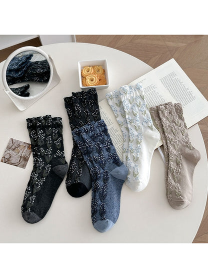 Rufia - Textured Leaf Cluster Socks