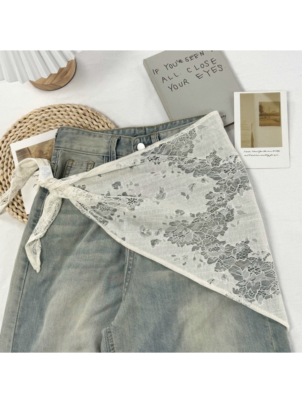 Scarvii - Sweet Floral Openwork Triangle Bandana