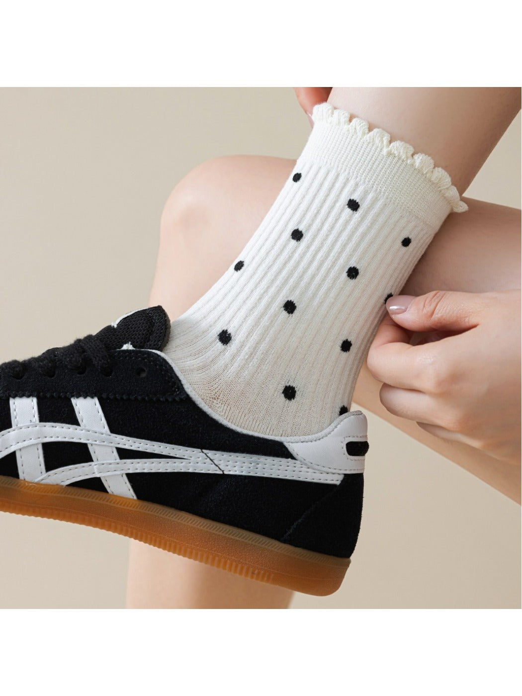 Rufia – Retro Polka Dot Mid Socks