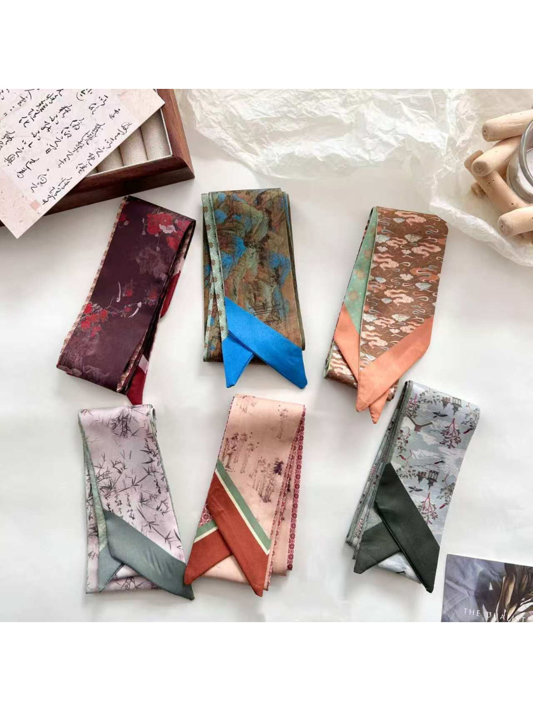 Scarvii Scenic Landscape Pattern Skinny Scarf