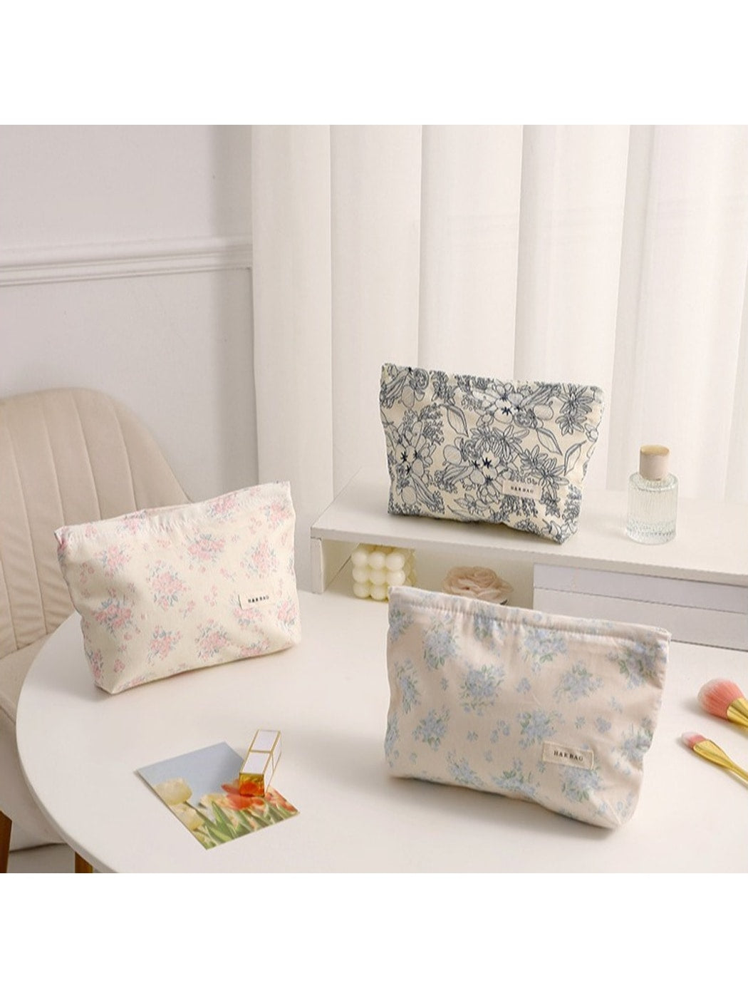 Cosbai - Floral Daily Makeup Storage Bag