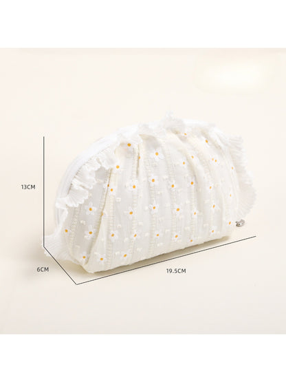 Cosbai - Daisy Ruffle Clutch Pouch detail view 4
