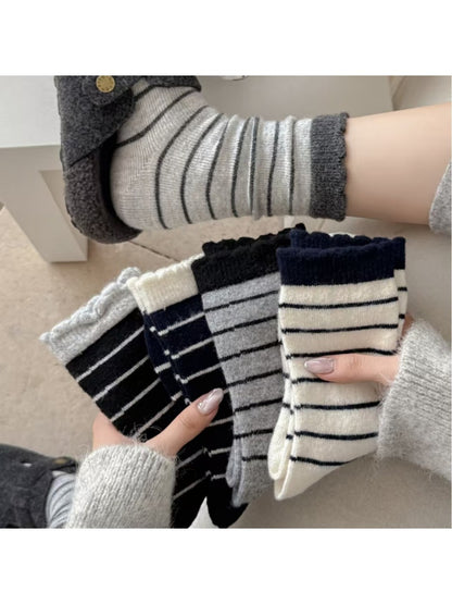 Rufia – Cozy Striped Mid-Calf Socks