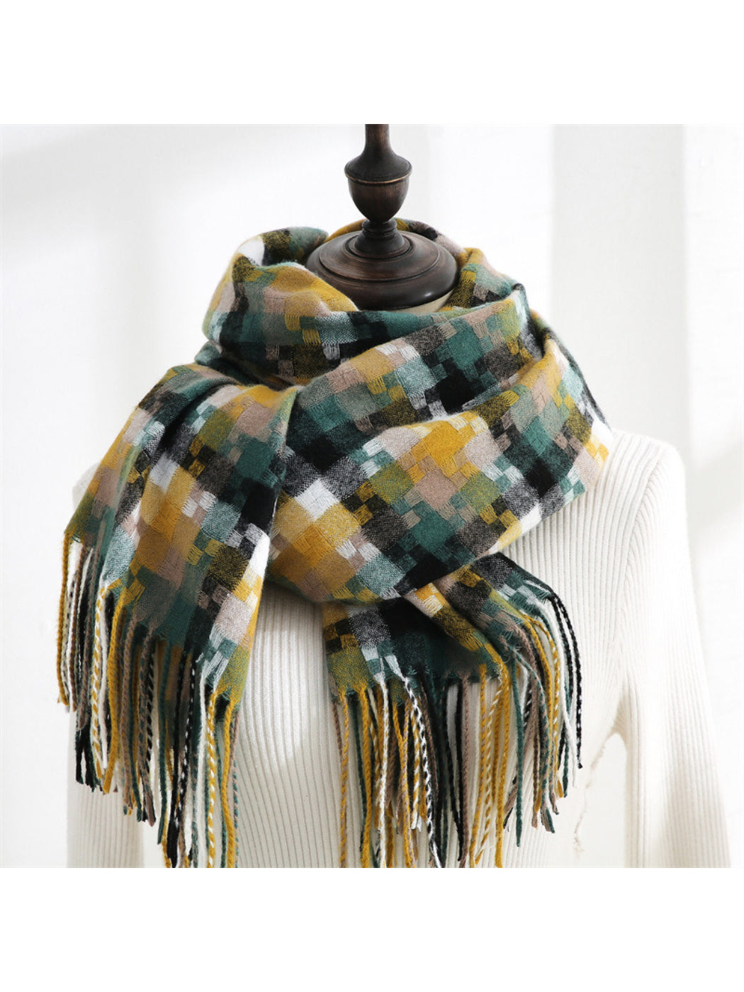 Scarvii - Multicolor Geometric Fringe Winter Scarf