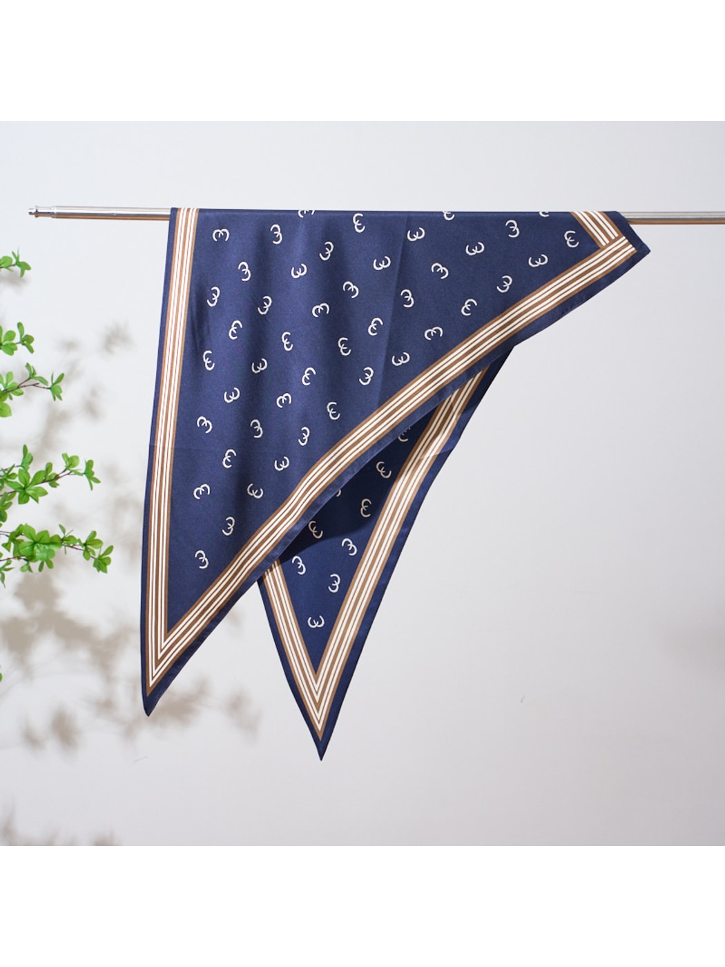 Scarvii - Chic Border Striped Triangle Bandana
