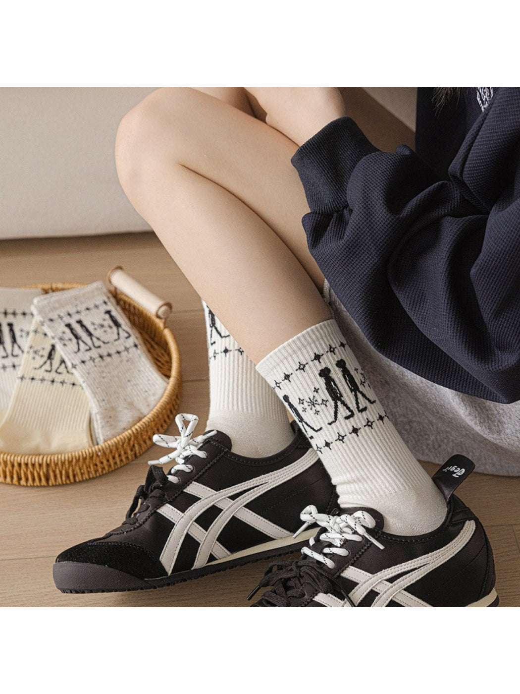 Rufia - Minimal Little Figure Crew Socks