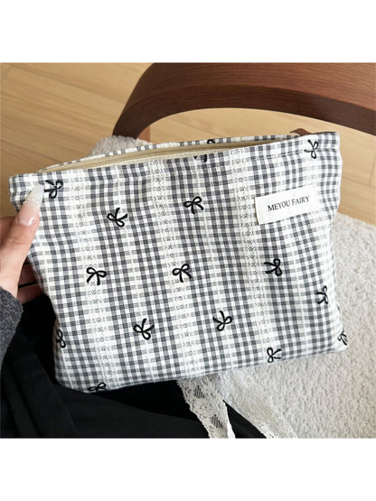 Cosbai Gingham Bow Beauty Makeup Pouch product image