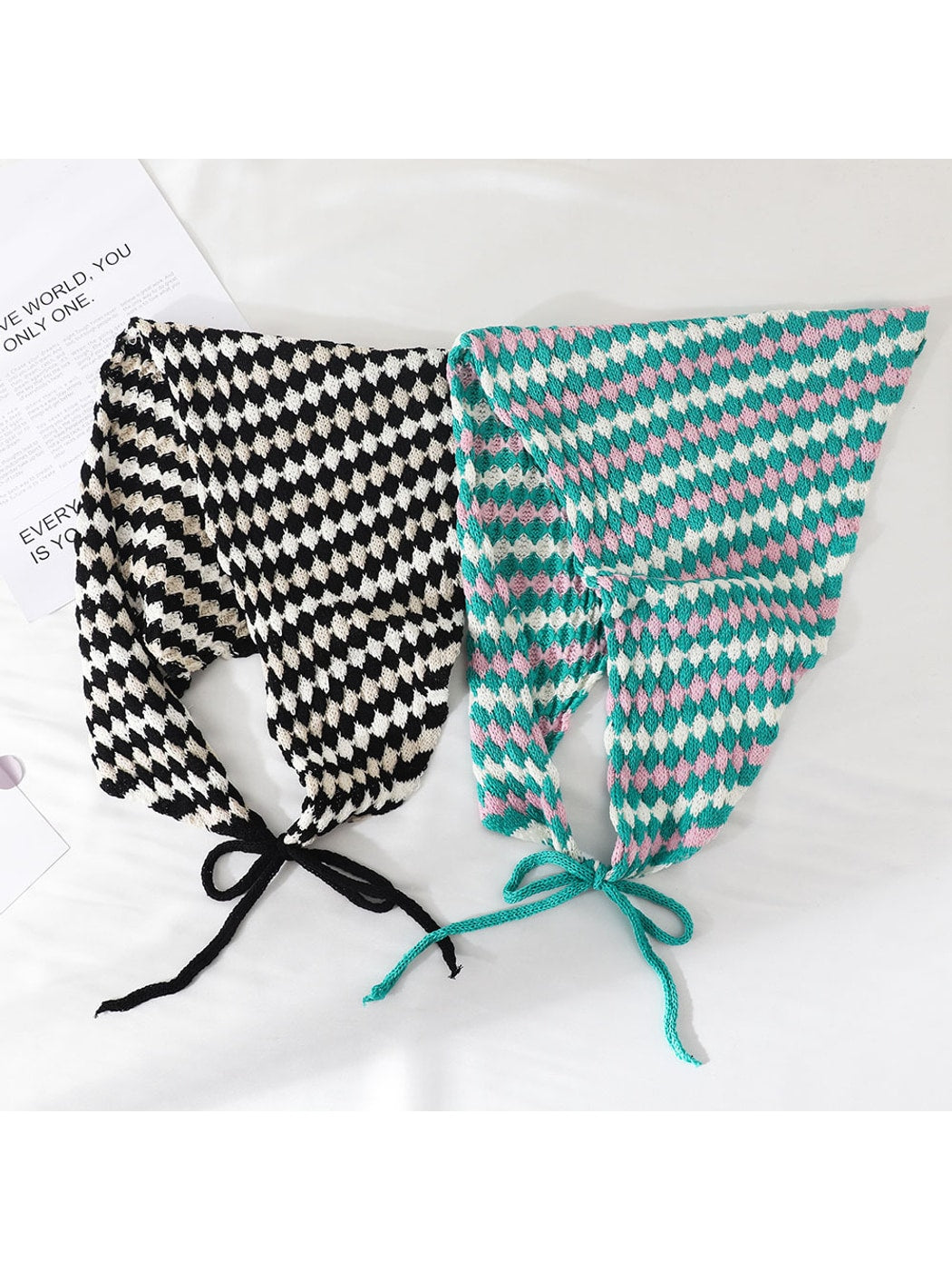 Scarvii - Contrast Stripe Knit Triangle Bandana