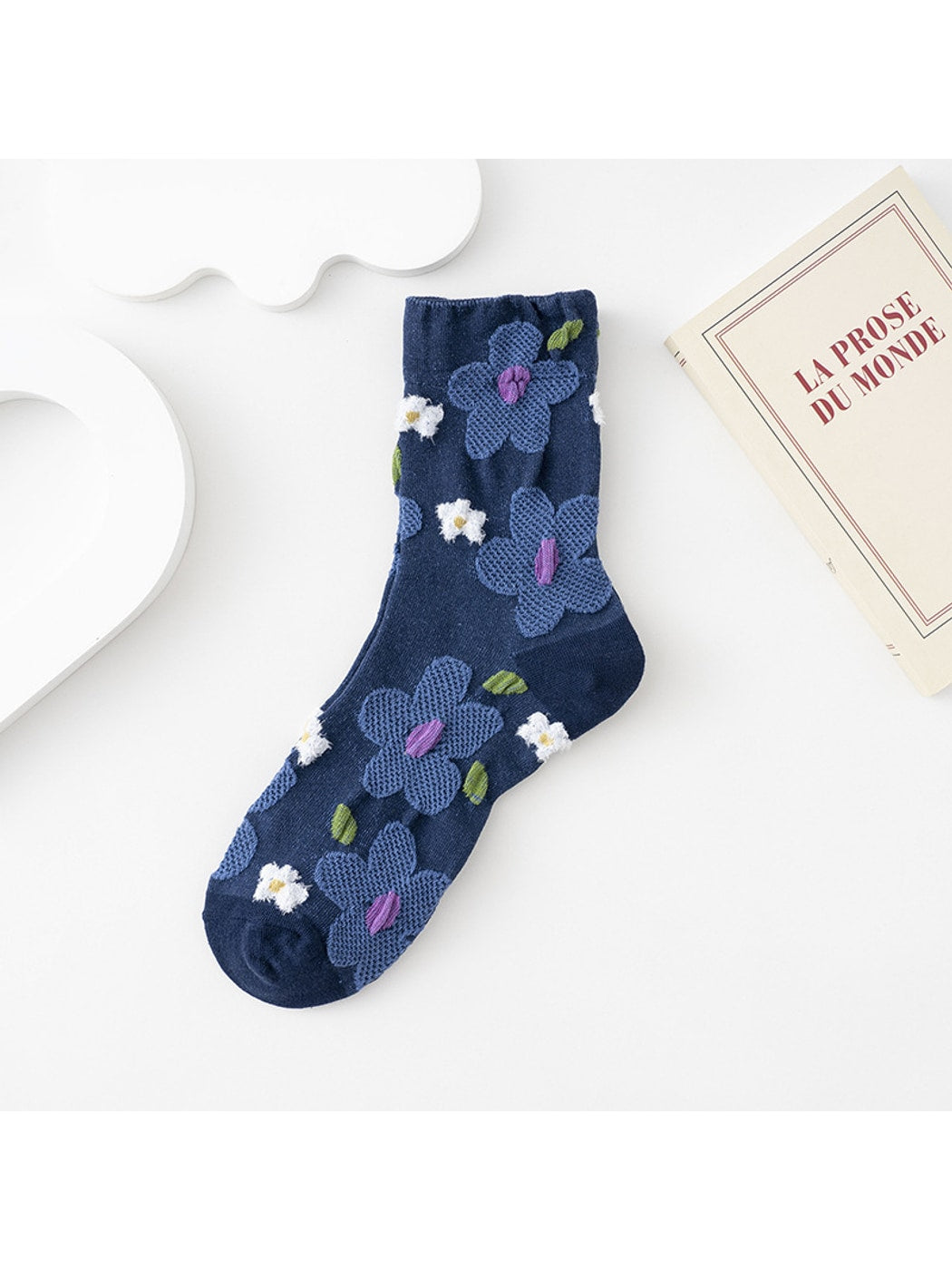 Rufia - Floral Relief Pattern Casual Crew Socks