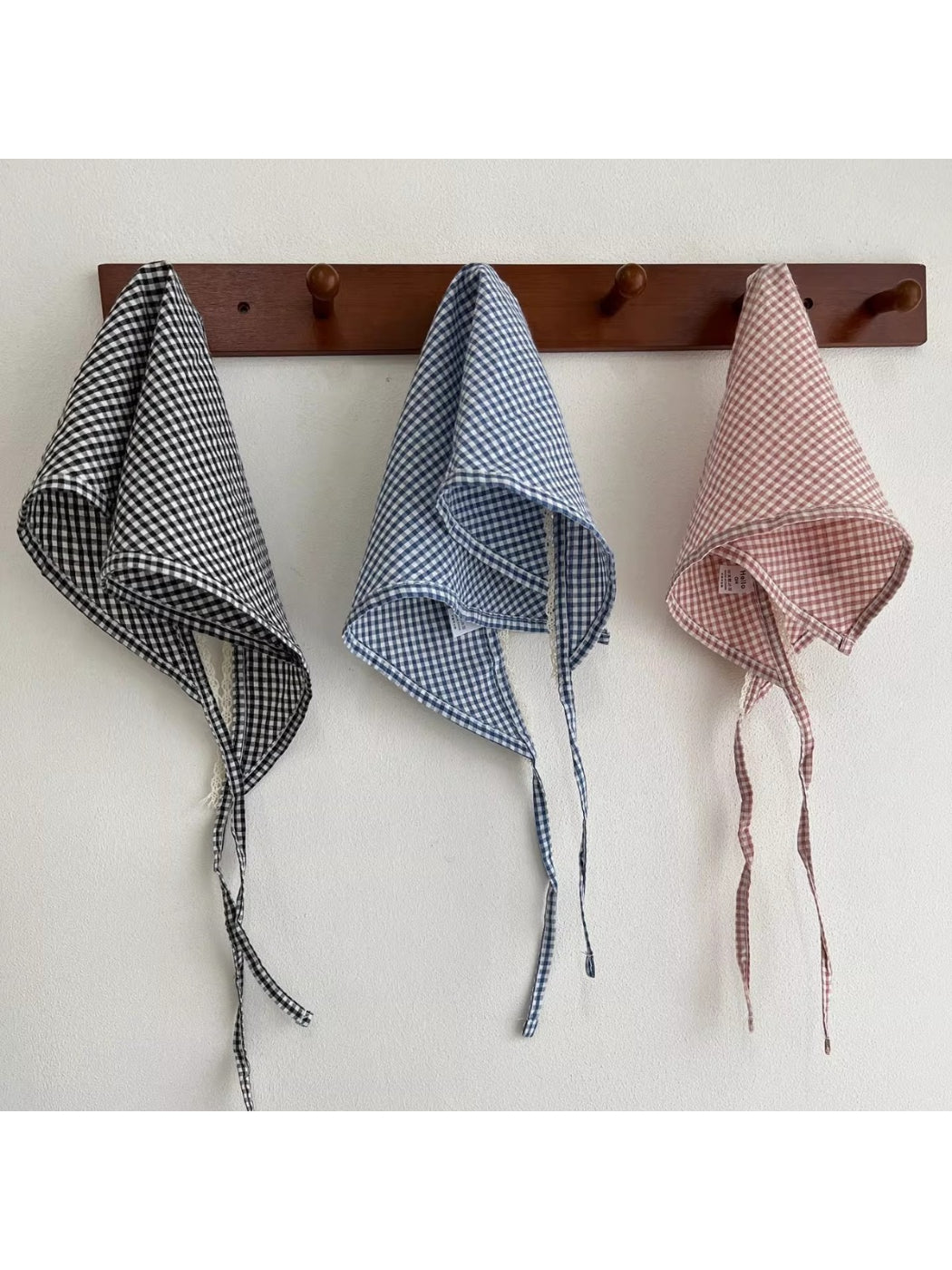 Scarvii - Elegant Lace Trim Gingham Triangle Scarf