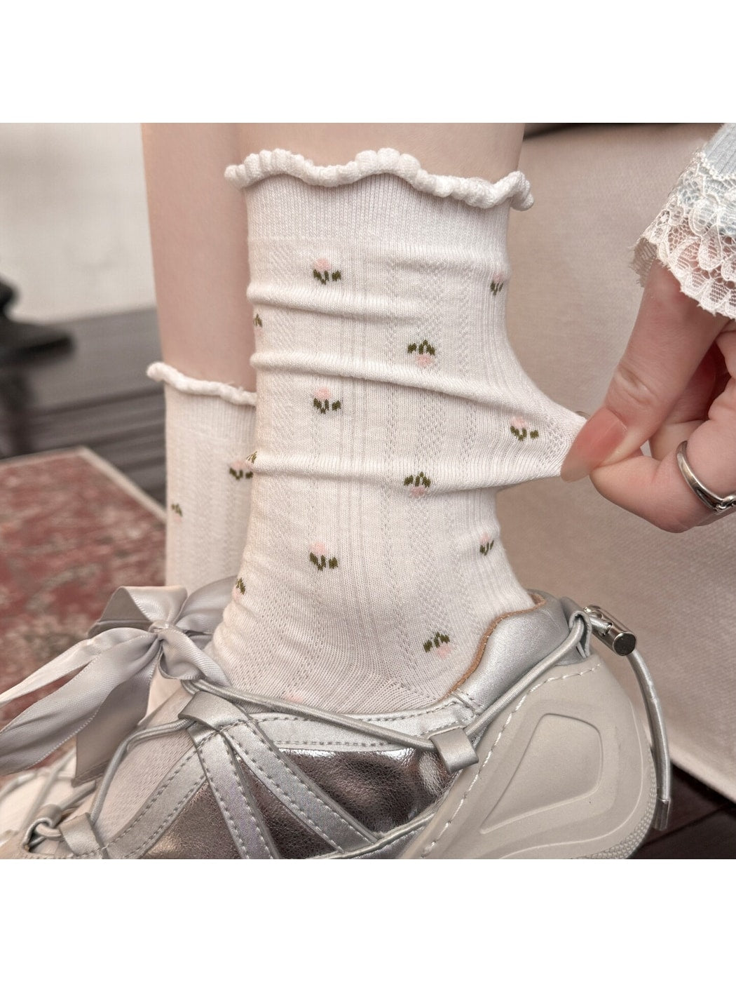 Rufia - Floral Print Ruffle Cuff Socks