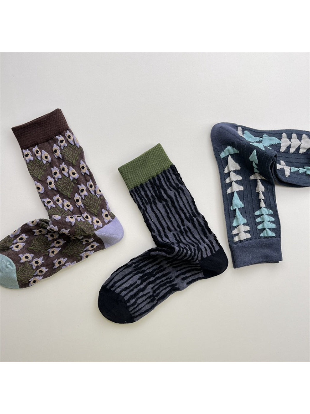 Rufia - Retro Unisex Mid-Calf Socks - Unique & Stylish