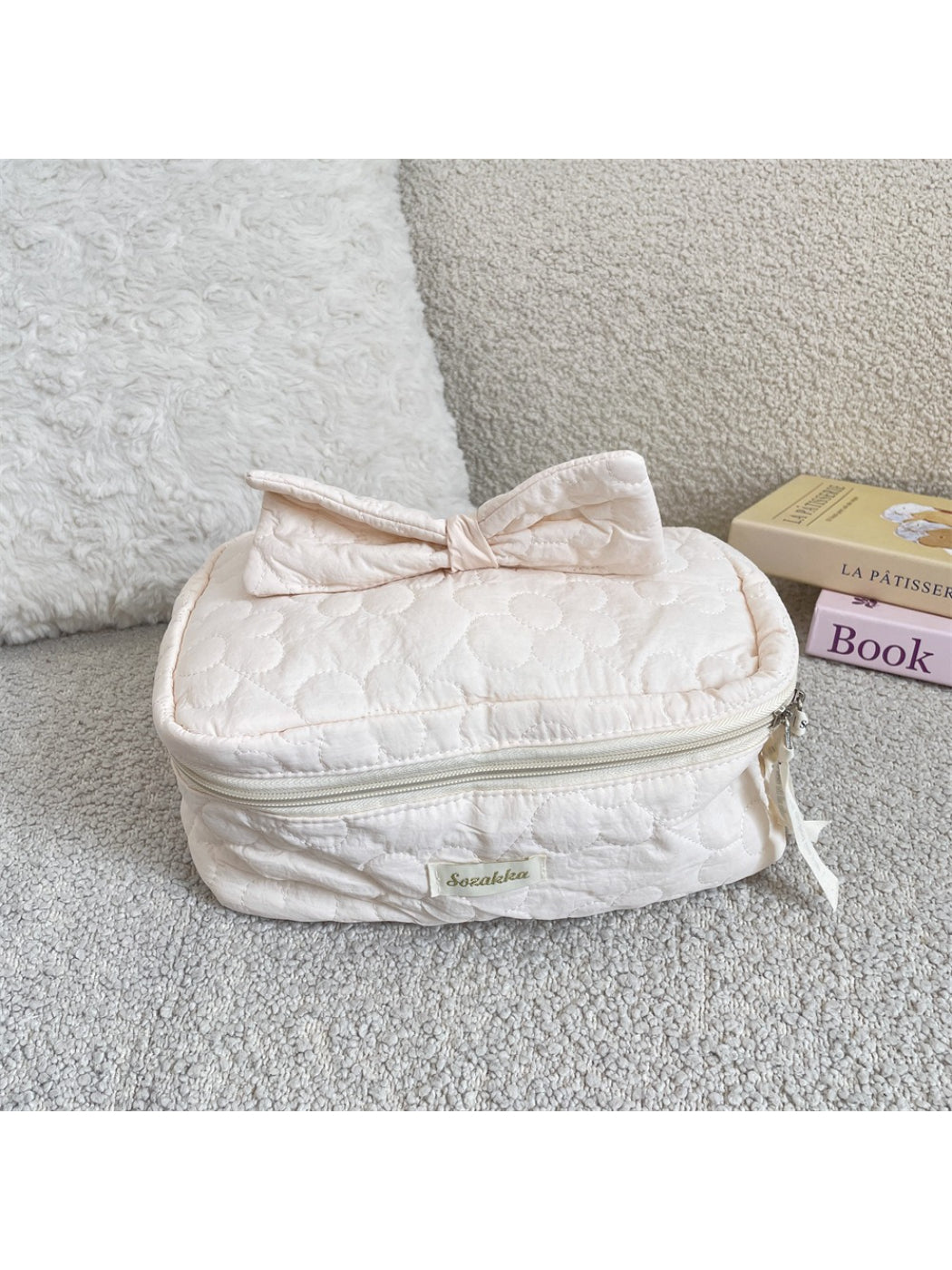 Cosbai - Quilted Bow Cosmetic Bag