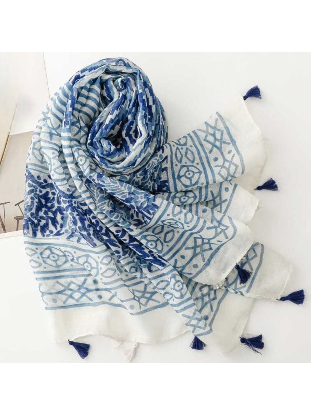 Scarvii - Modern Diamond Print Casual Scarf