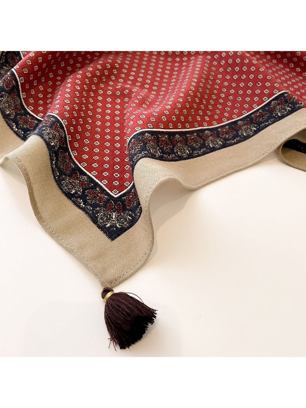 Scarvii - Retro Tiny Print Tassel Square Scarf
