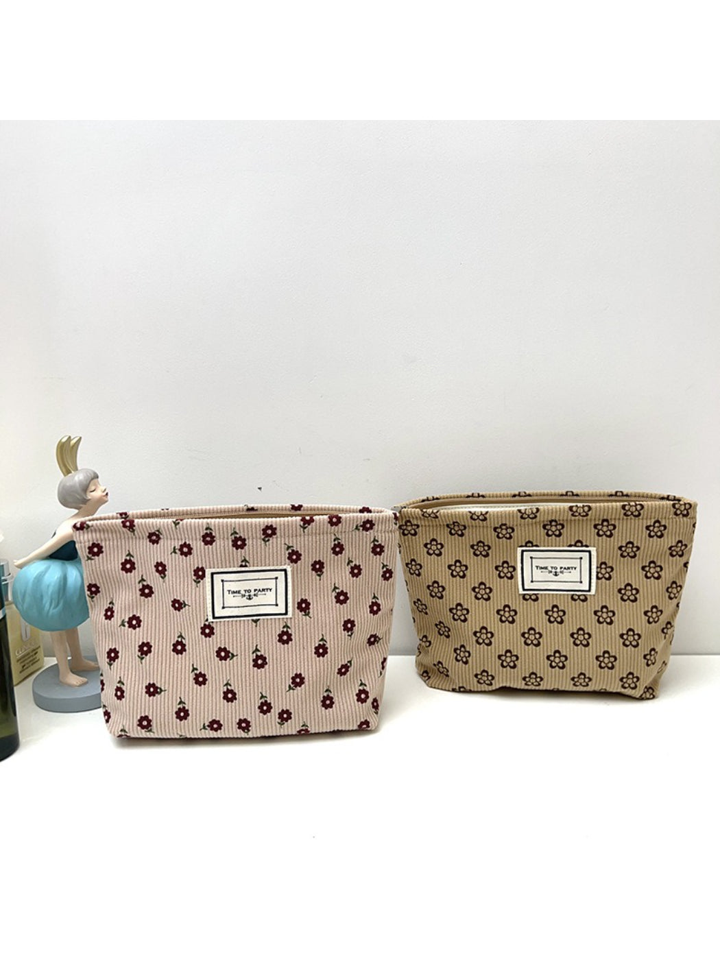 Cosbai - Corduroy Ditsy Floral Pouch