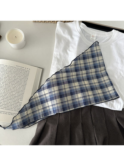 Scarvii - Plaid Pattern Triangle Scarf