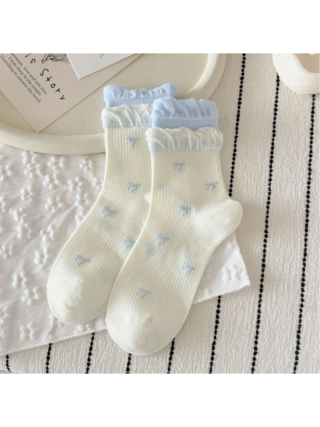 Rufia - Cute Bow Ruffle Crew Socks product image 4