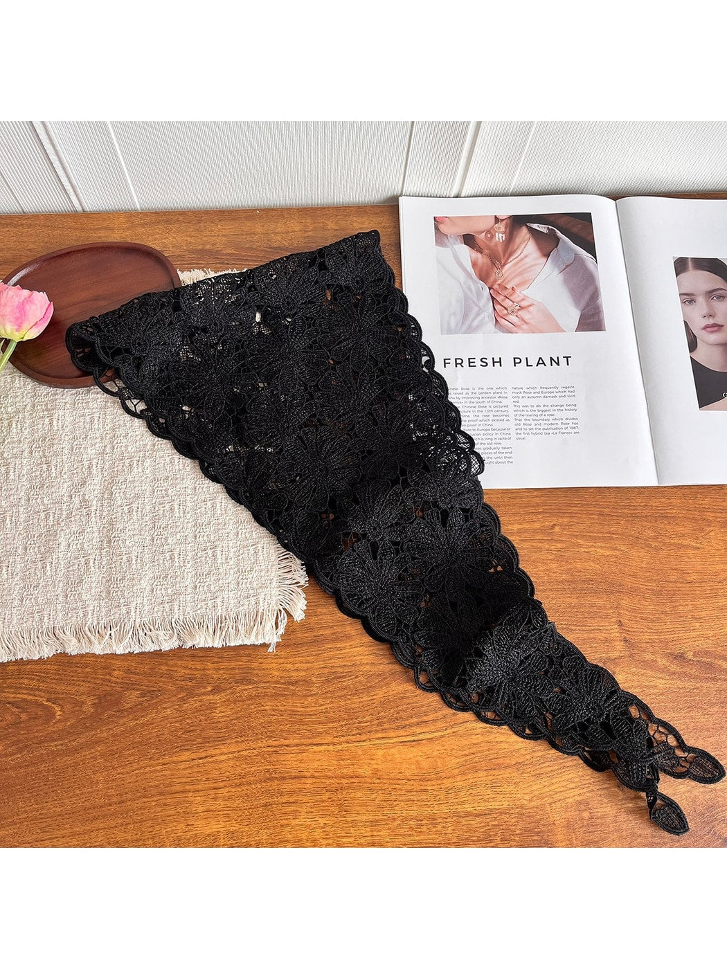 Scarvii - Floral Cutwork Triangle Fashion Neck Scarf