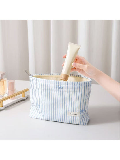 Cosbai - Striped Bow Embroidered Makeup Bag