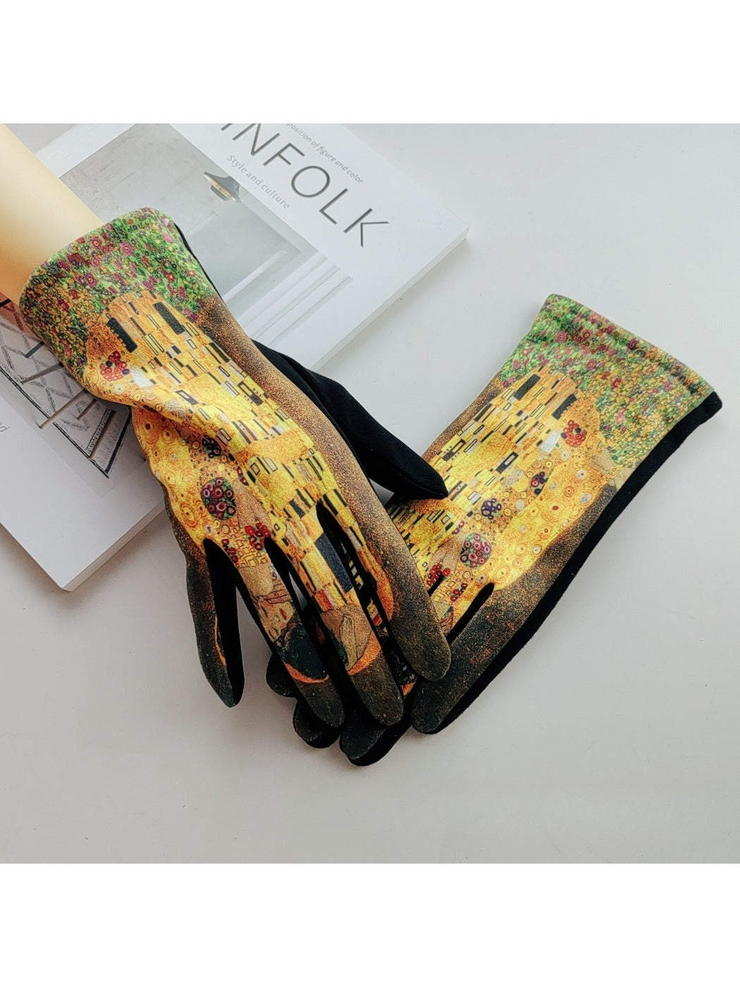 Gloving - Art Print Winter Touchscreen Gloves