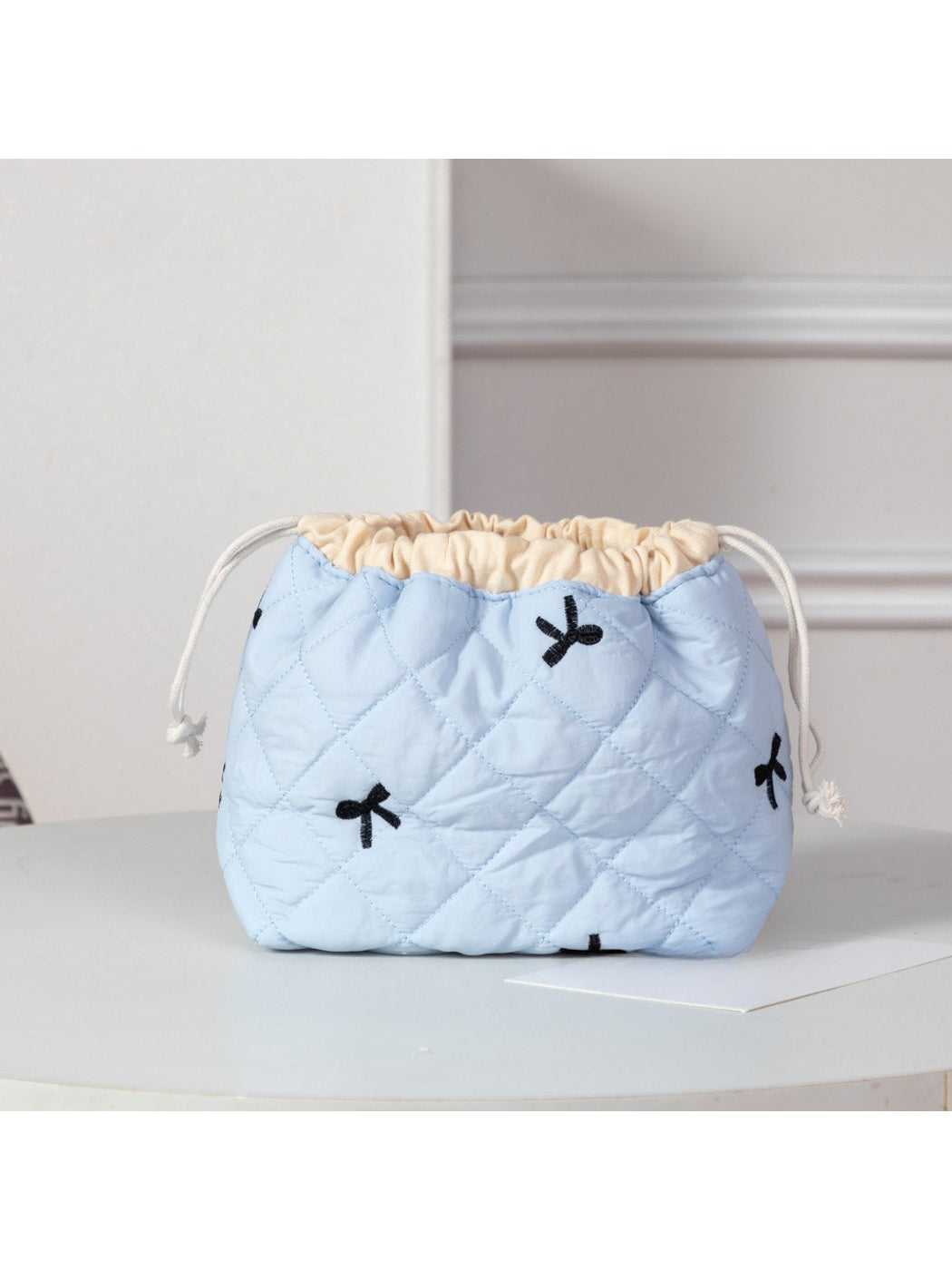 Cosbai - Quilted Round Drawstring Cosmetic Bag
