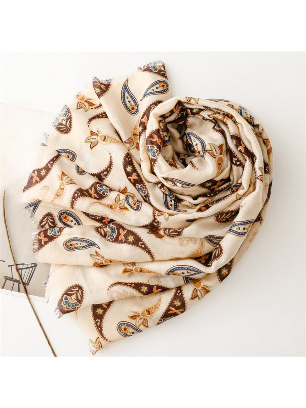Scarvii - Vintage Paisley Pattern Scarf