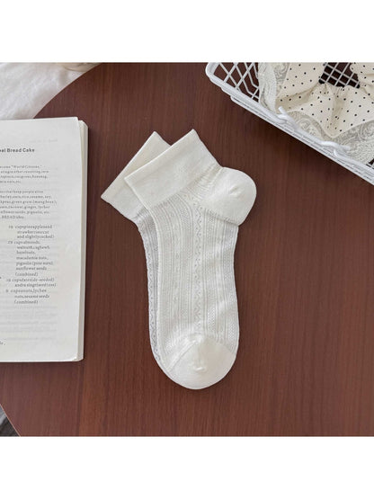 Rufia - Elegant Solid Color Openwork Ankle Socks