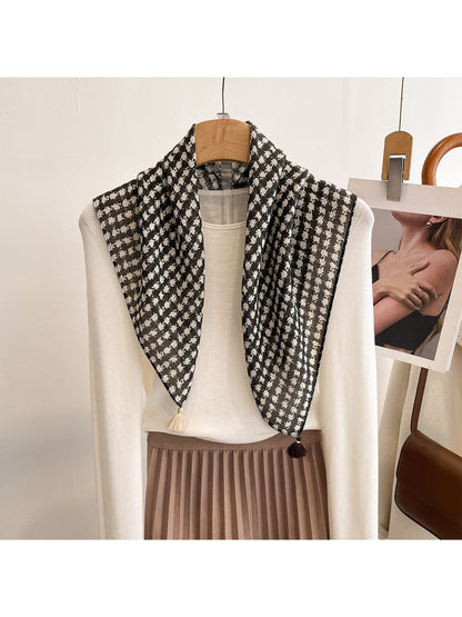 Scarvii - Minimal Retro Irregular Pattern Square Scarf