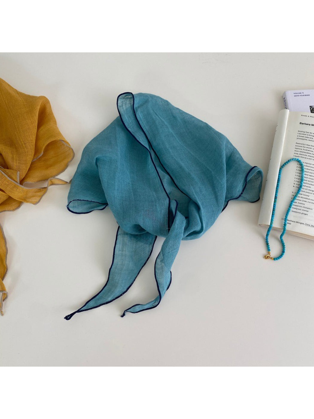 Scarvii Lightweight Solid Colour Triangle Scarf
