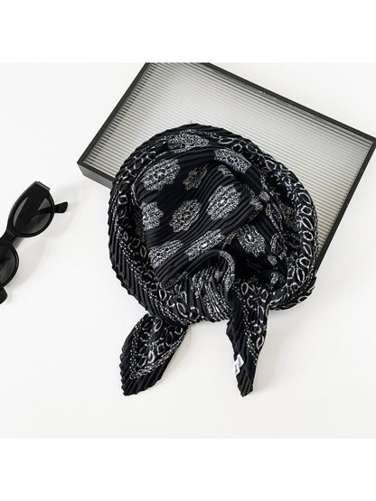 Scarvii - Modern Motif Pleated Scarf