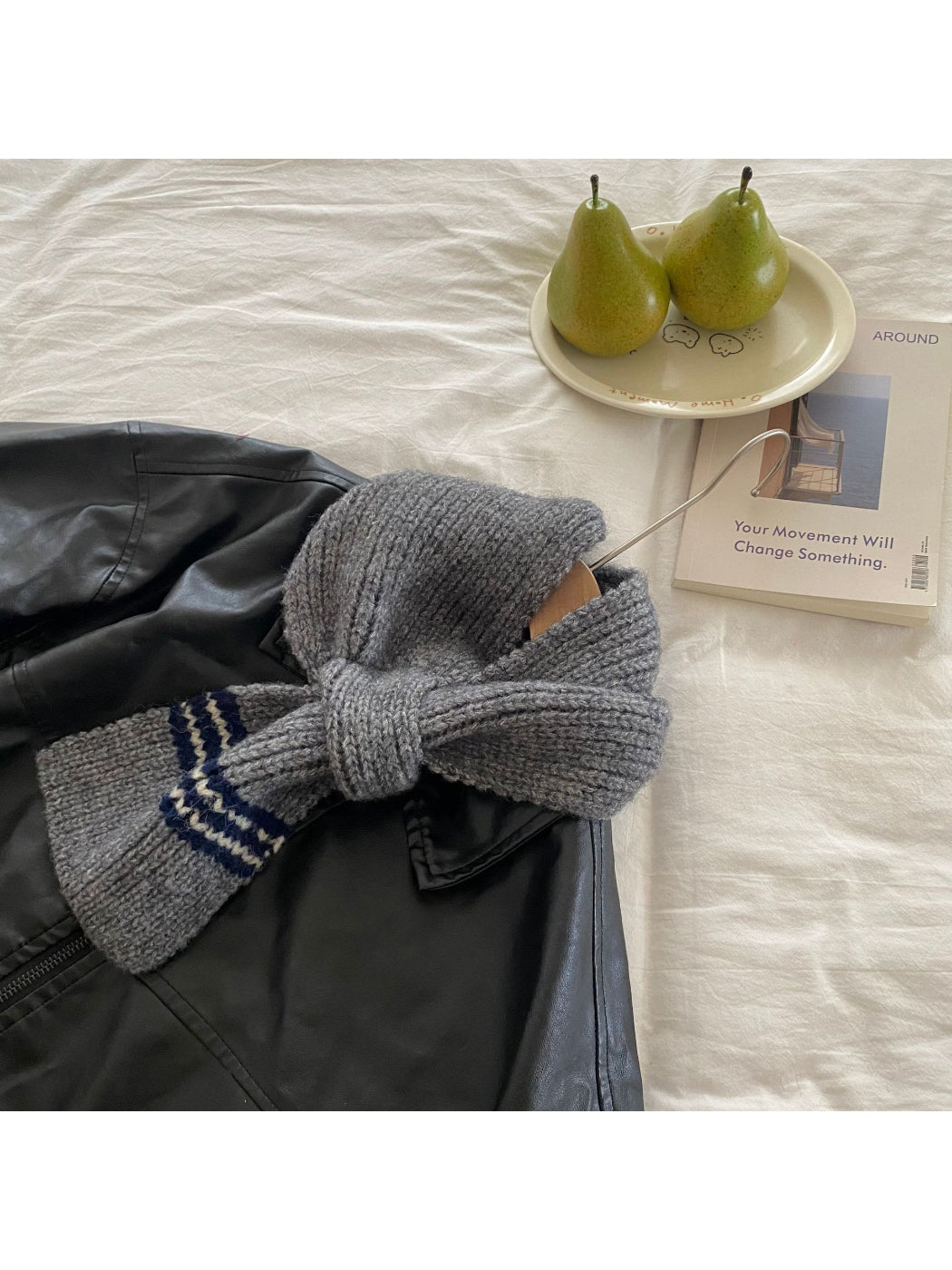 Scarvii - Contrast Stripe Ribbed Knit Scarf