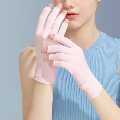 Close-up of Sunscreen Summer Gloves fabric texture and stitching